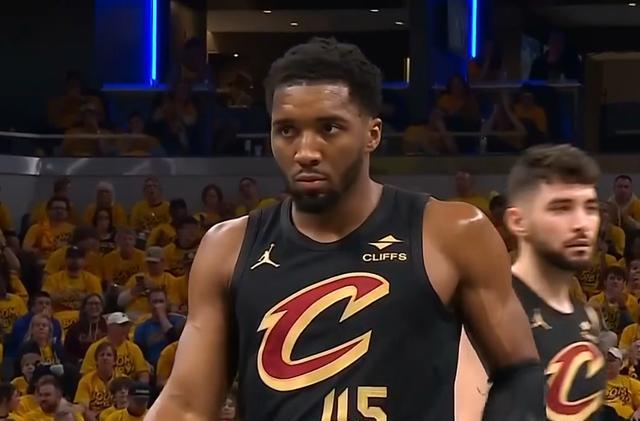 步行者客场不敌爵士:米切尔率队取胜 步行者客场不敌爵士:米切尔率队取胜