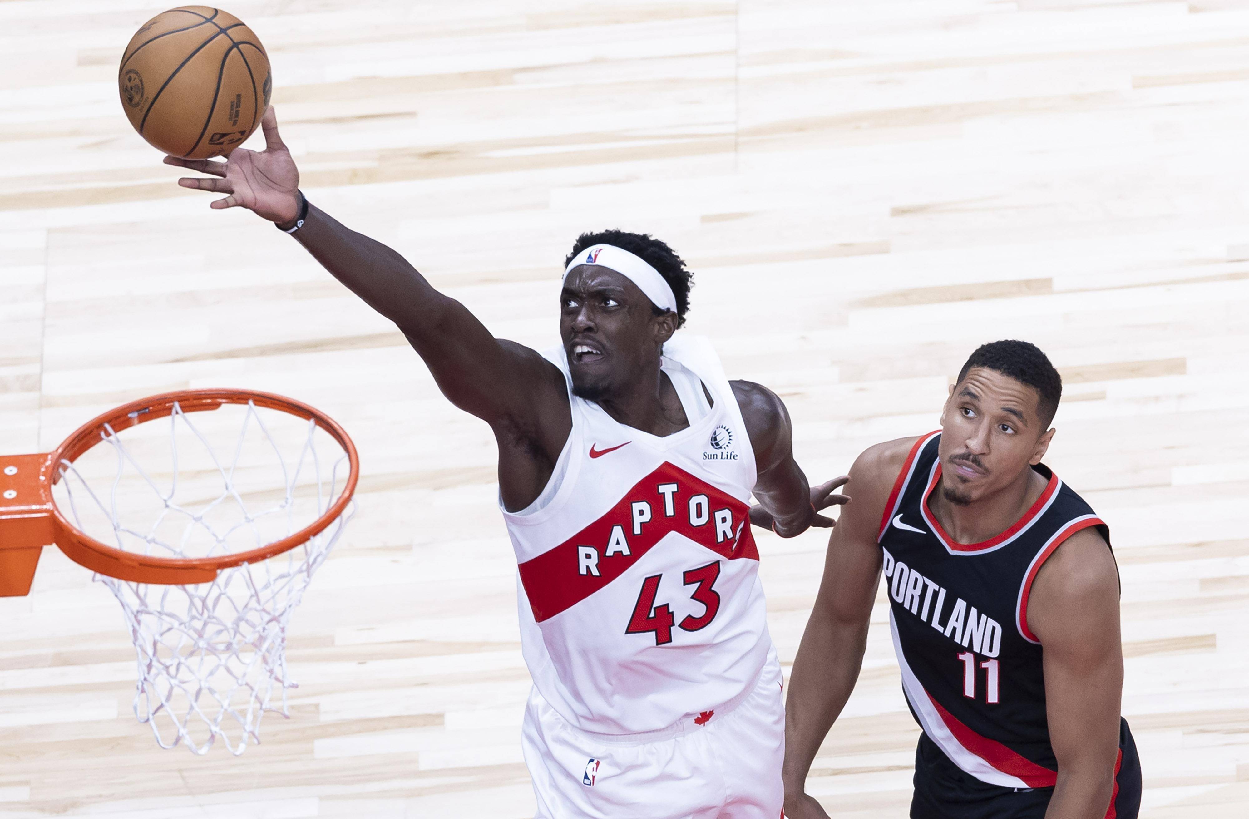 猛龙擒拿小牛,西亚卡姆32分 猛龙擒拿小牛,西亚卡姆32分