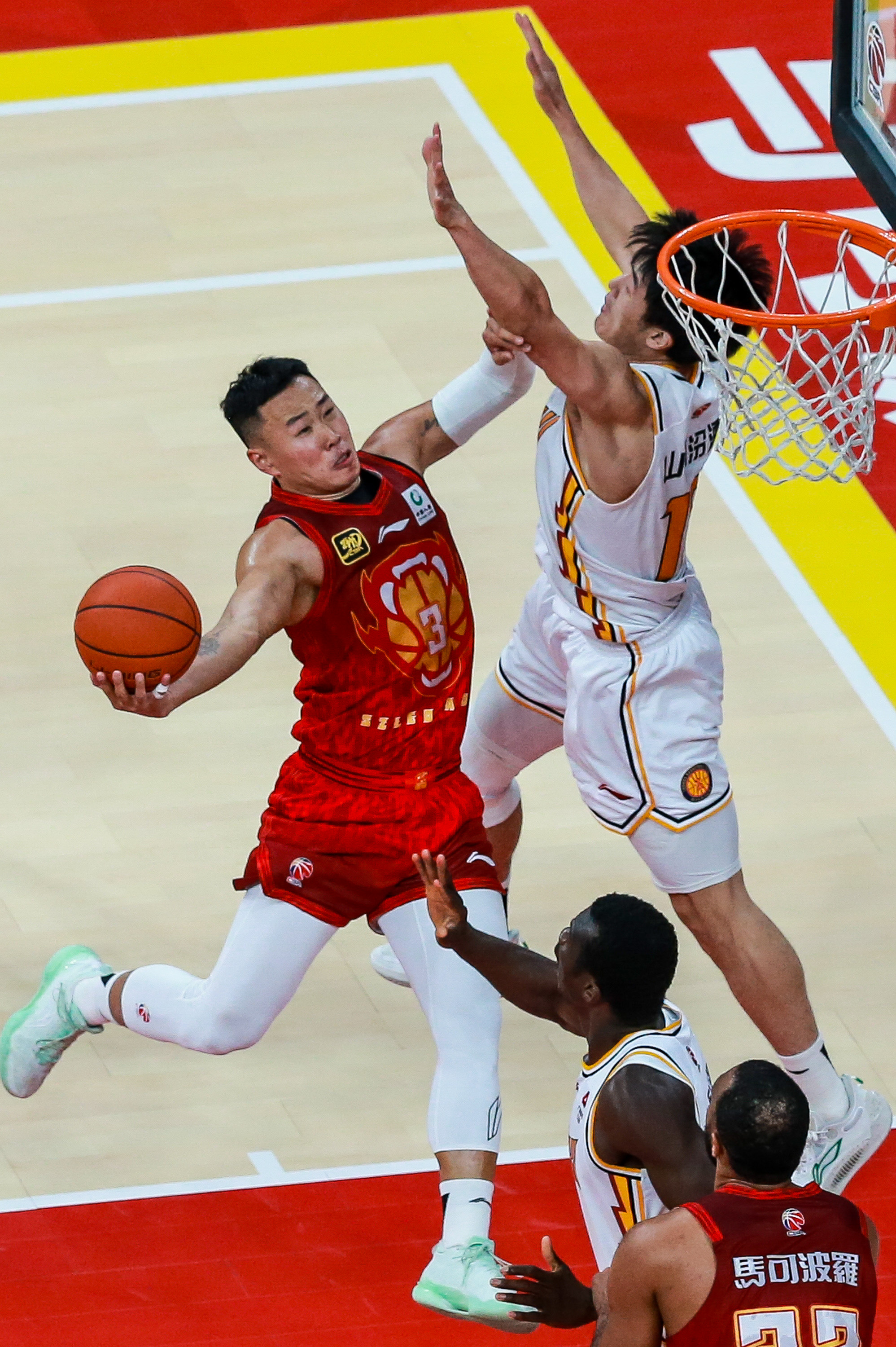 山西队在比赛中实力碾压对手获得胜利 山西队在比赛中实力碾压对手获得胜利