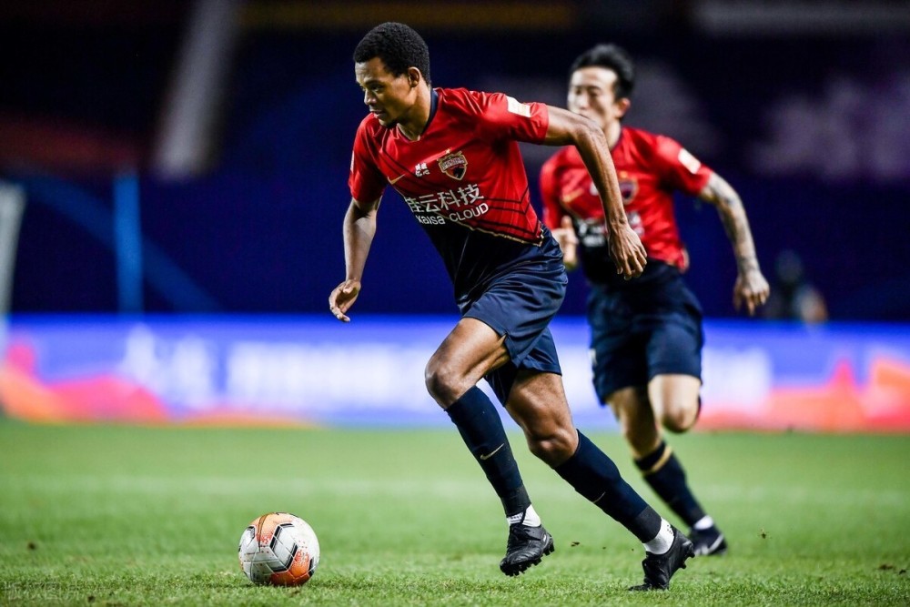 申花险胜富力,积分继续攀升的简单介绍 申花险胜富力,积分继续攀升的简单介绍