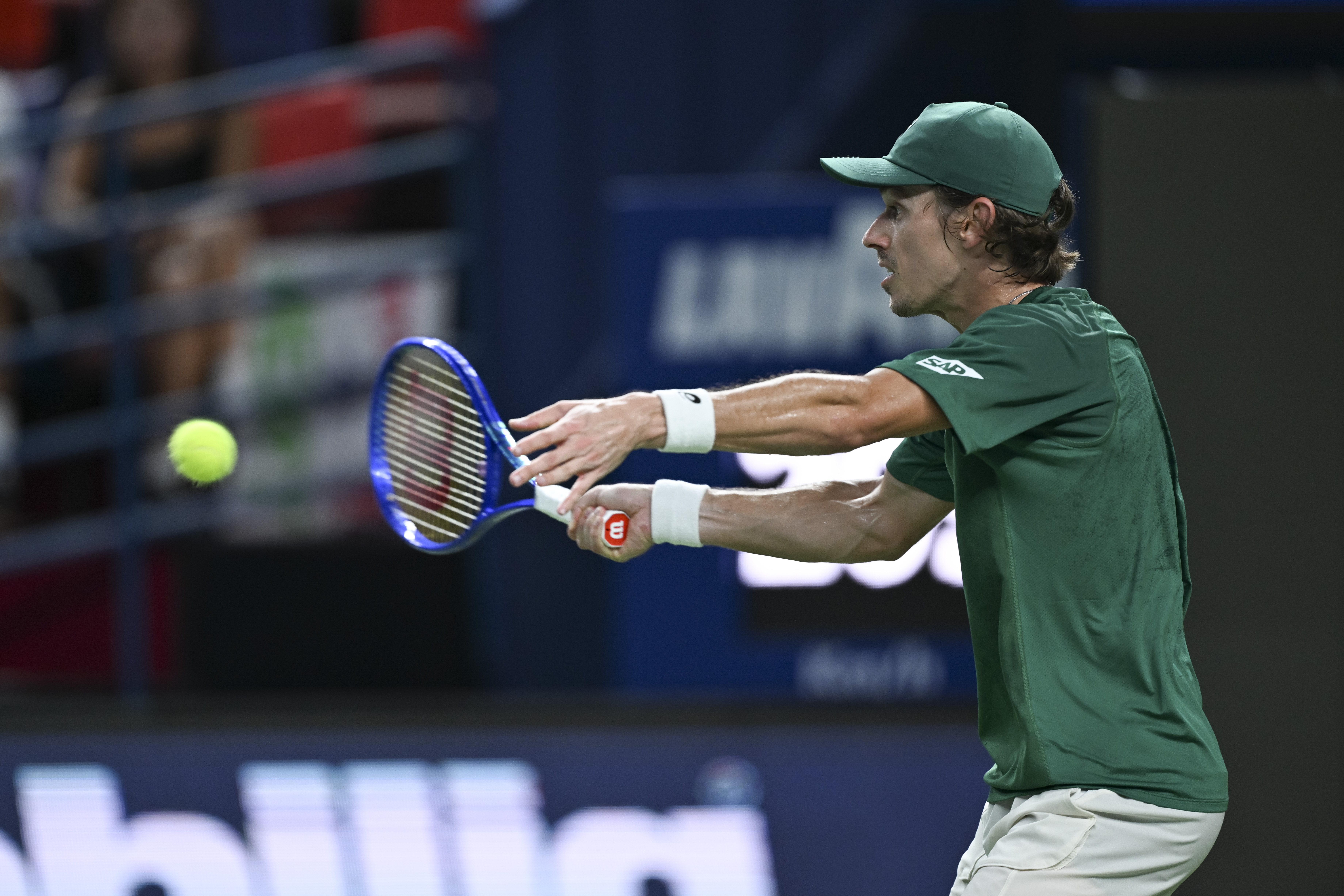 开云平台-西班牙网球队险胜美国网球队，梅德韦杰夫惊艳世界的简单介绍