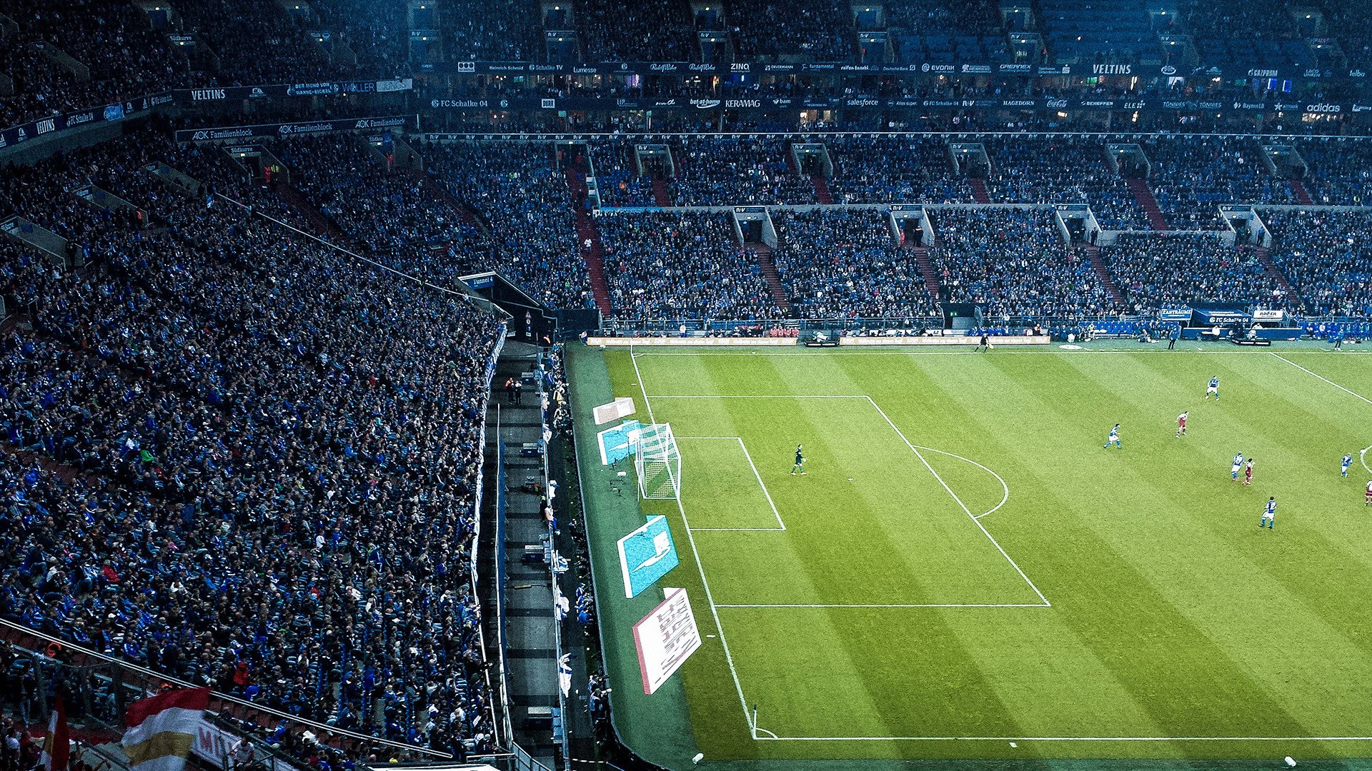 非洲雄狮怒吼太平洋！苏亚雷斯独造三球，安哥拉狂胜秘鲁书写历史